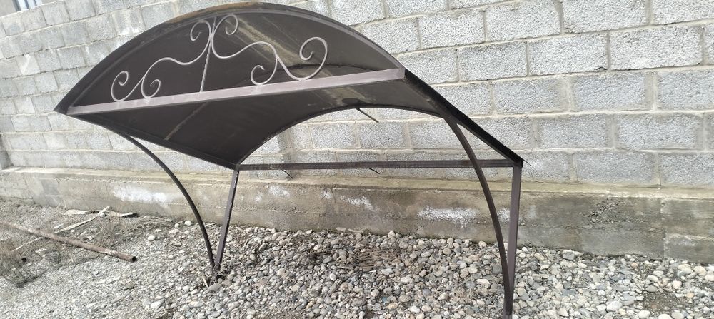 Навес. Козырек на наружны дверь