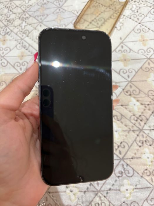 Продавам iPhone 14 Pro