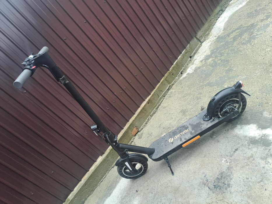 Vând trotineta electrica