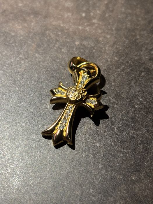 Chrome hearts heart pendant gold aur opium