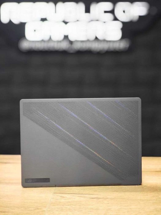 Мощный игровой Asus Rog Zephyrus G14