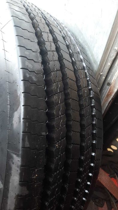 Anvelope 275/70-22,5 second-hand dunlop / semperit