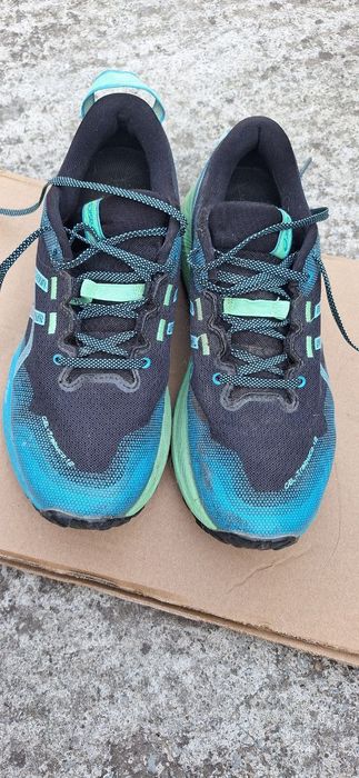 Трейл маратонки Asics Trabuco 12