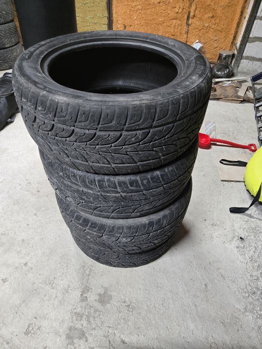 Продам покрышки на джип