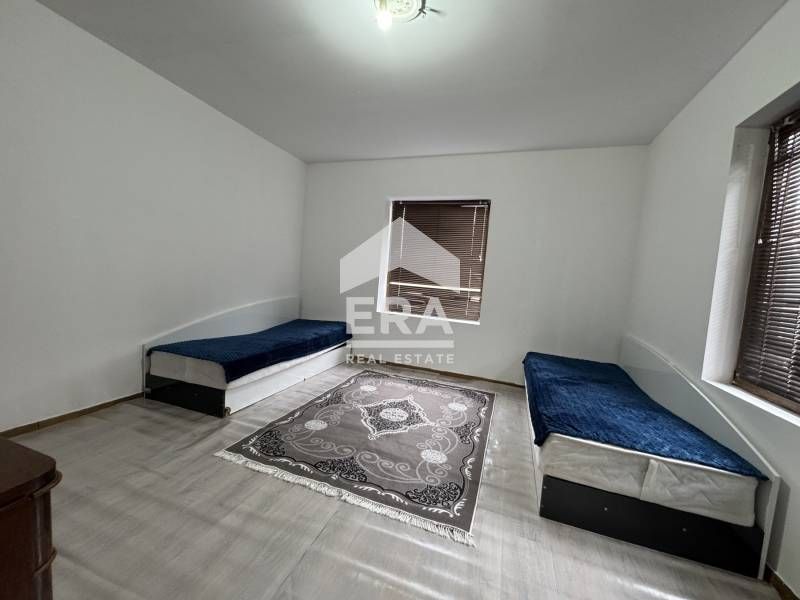 Дава се под наем Къща в Силистра, Център - 94 кв.м за 278.97 € - Снимка #1