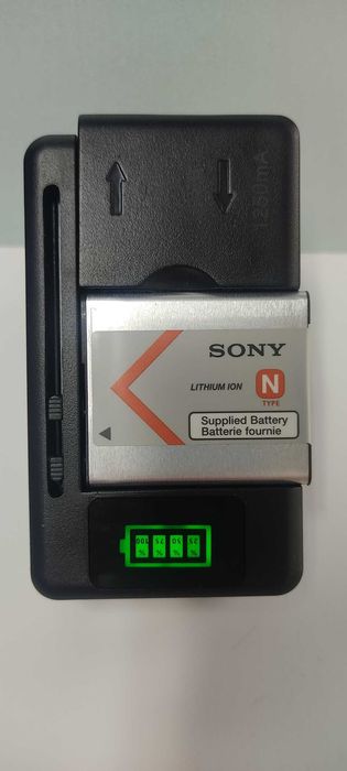 Чудесно фотоапаратче SONY DSC W710