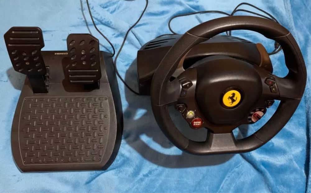 Vand Volan Thrustmaster Ferrari 458 RW Xbox 360 (V.4)