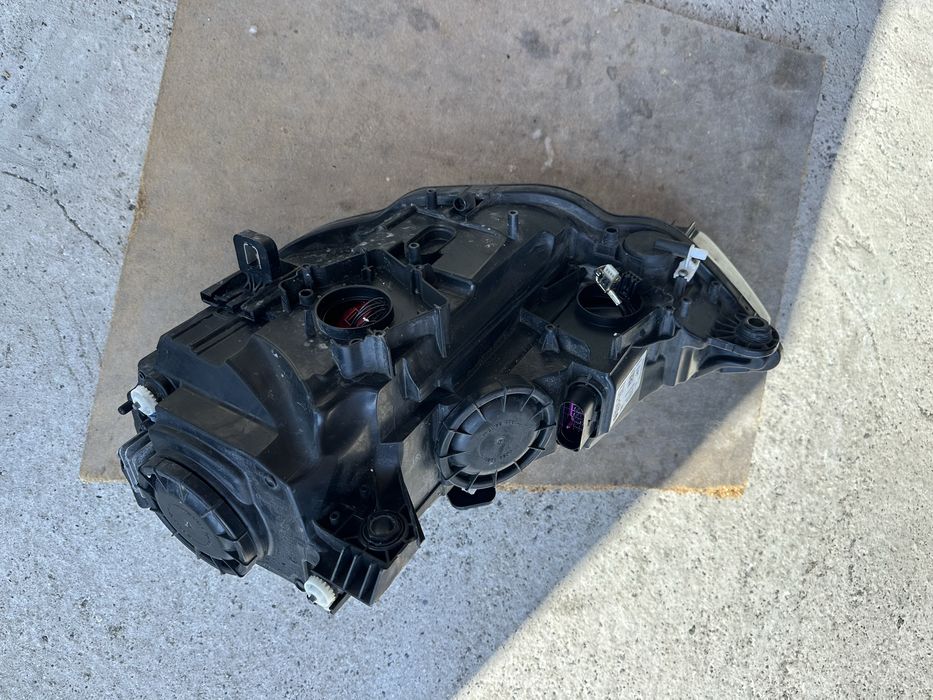 Audi A3 ксенон десен фар ОЕМ