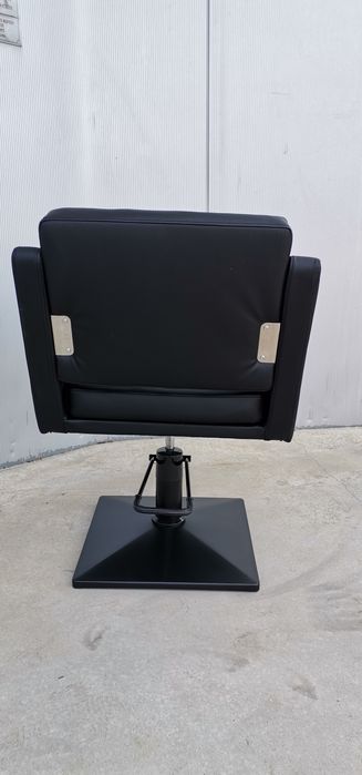 Scaun coafura negru Nou