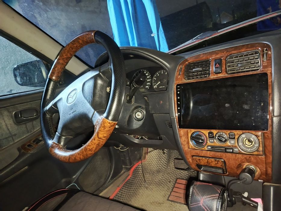 Продам автомобиль Mazda 626 GF 1998