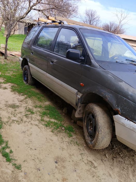 митсубиси спейс вагон