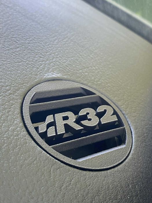 VW Golf 4 R32 - решетка за парно 3D