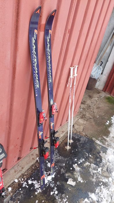 Vând skiuri Dynastar 140cm