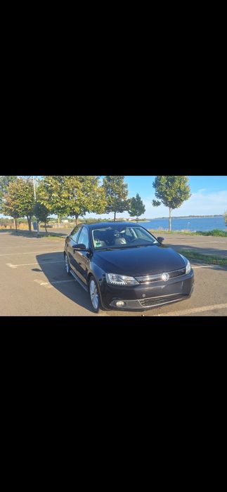 VOLKSWAGEN Jetta 2013 — imagine 1