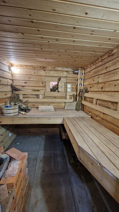 Продам дом 8х8 в черновой отделке.