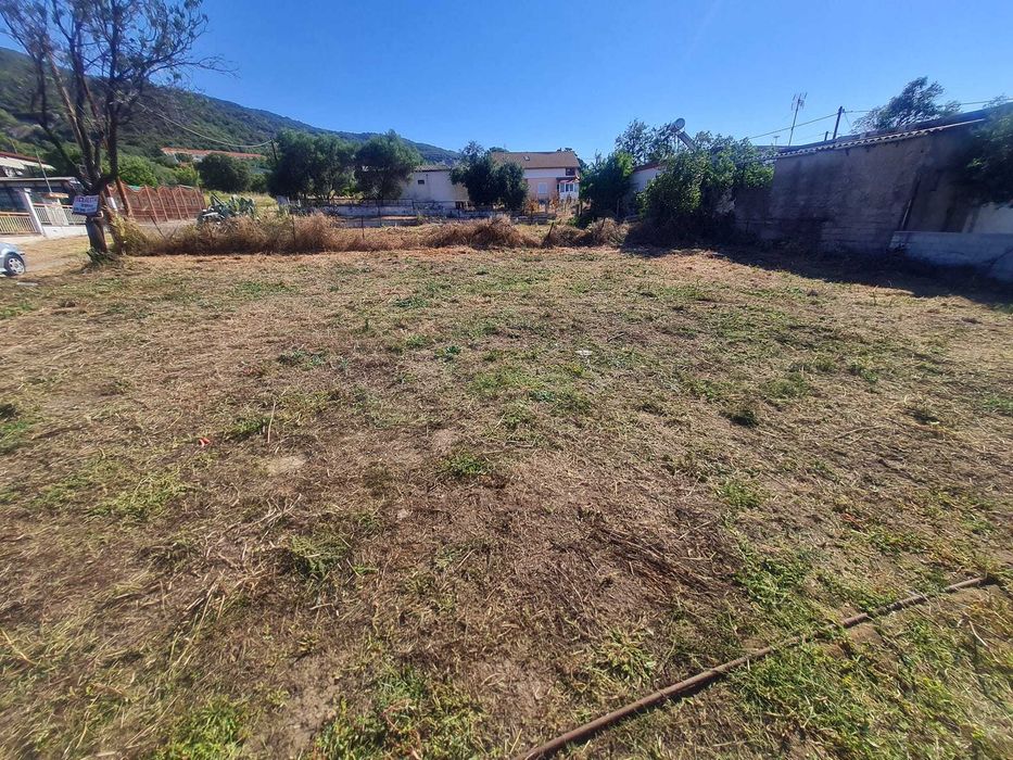 Продава се парцел с площ 350 м2 в Аспровалта, Гърция