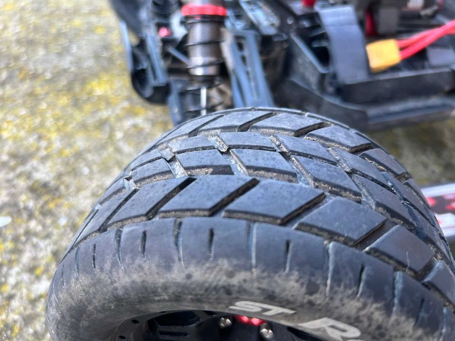 РЦ количка/ радиоуправляема/ тръги;бъги модел team corally 1:8 мащаб