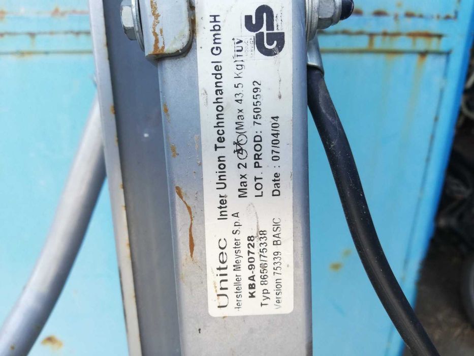 Багажник за велосипеди за теглич