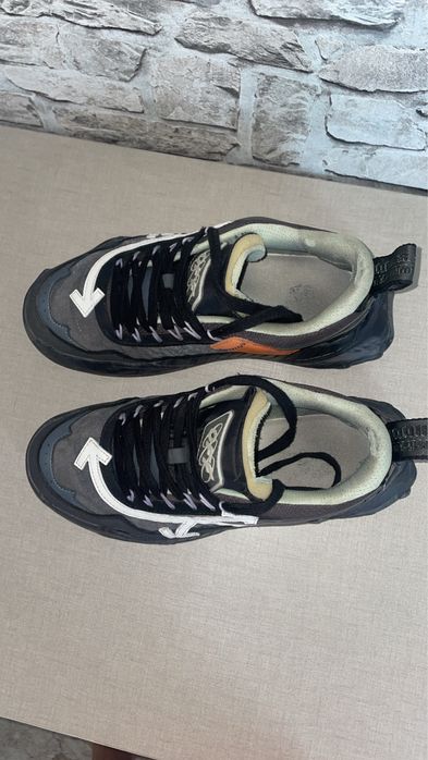 Off-White Odsy 1000