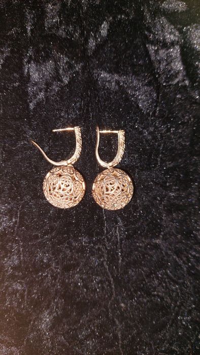 Продам бижутерию