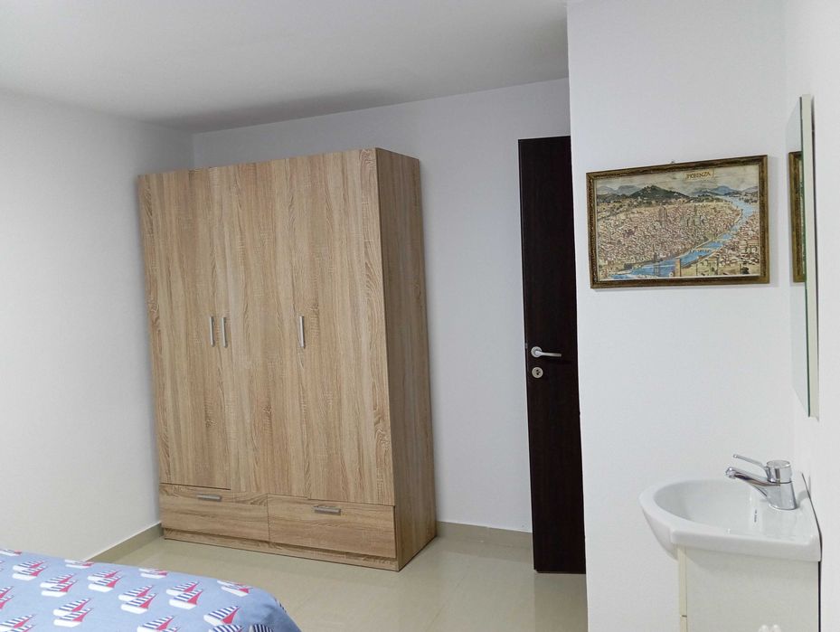 Apartament 3 camere Cal. Ferentari ideal studenti