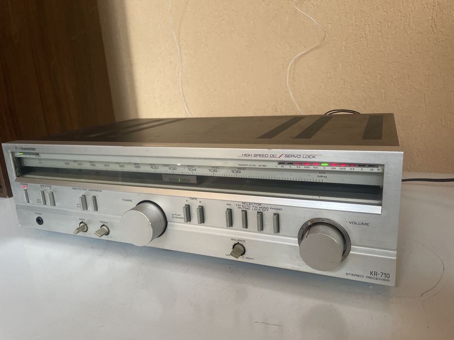 Amplituner Kenwood   KR. 710