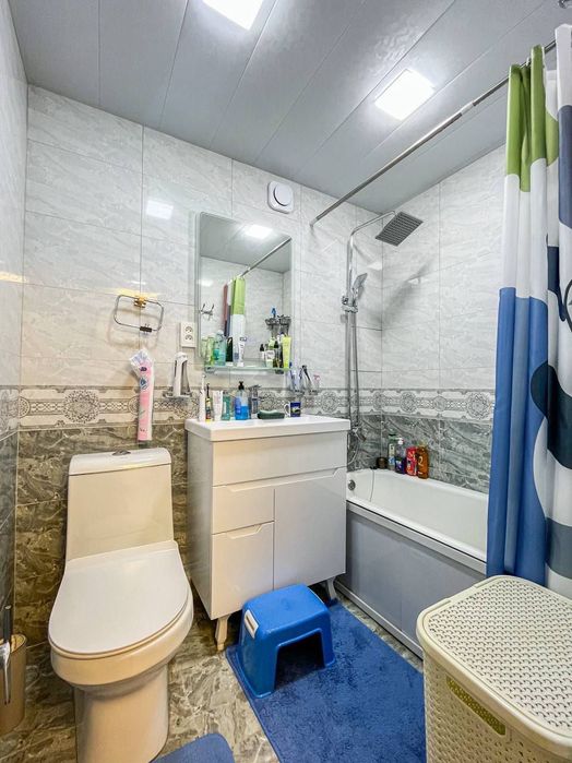 3/4/5 Ялангач,Автосалон Пойтахт,дом кирпич,балкон 2*6,новый ремонт,70м
