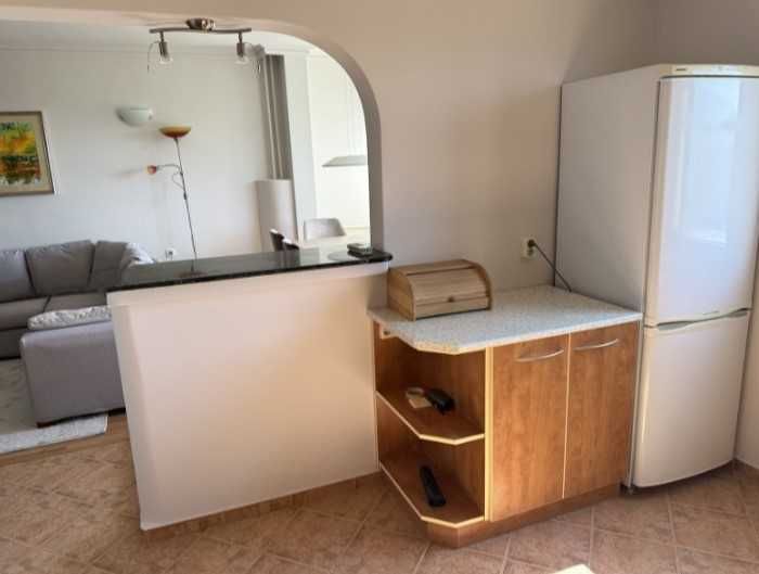 Дава се под наем Тристаен апартамент в София, Център - 90 кв.м за 800 € - Снимка #2