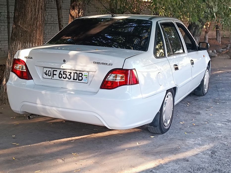Nexia 2 2009 sotladi