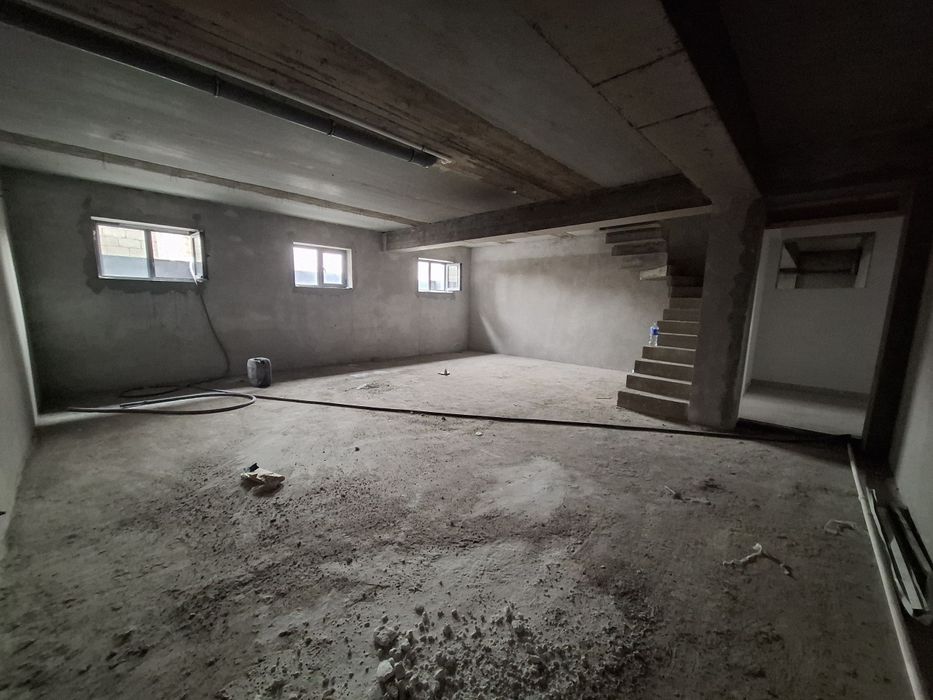 Srochna sotiladi dupleks dom