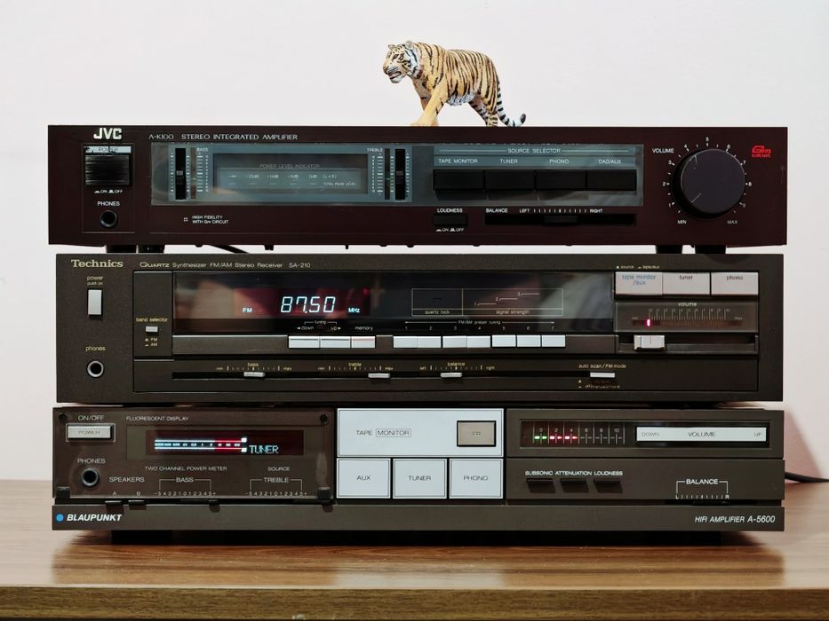 Blaupunkt A-5600. Amplif. superbe. Atenție la anunț. Prețuri fixe !