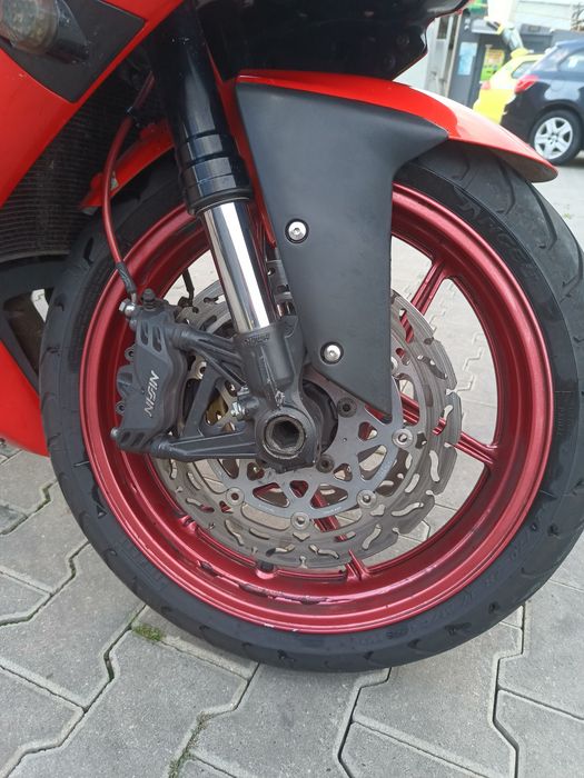 Kawasaki ninja zx6-r