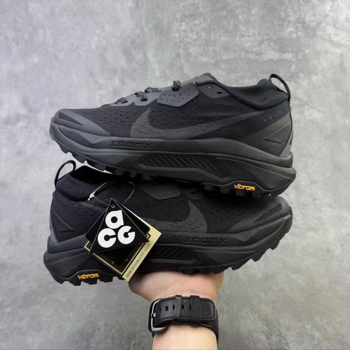 Продавам нови мъжки маратонки Nike ACG Zegama Trail all black