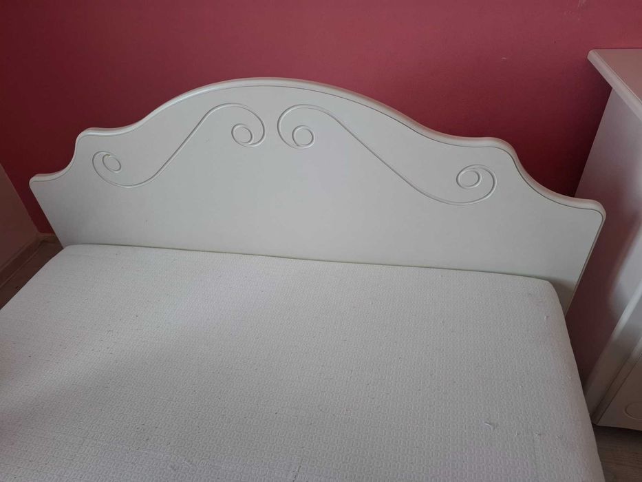 Mobila tineret ( fete)