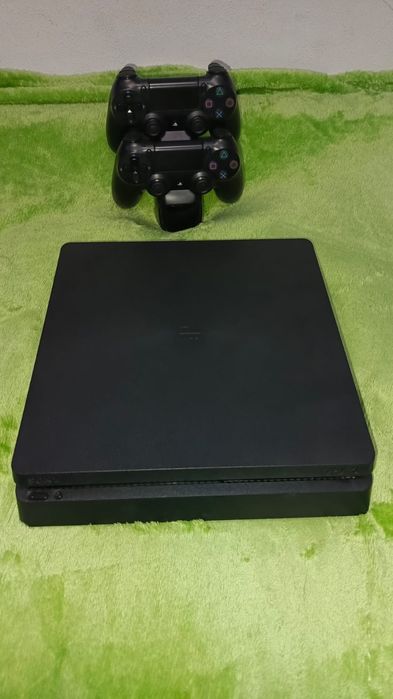 Sony PlayStation 4