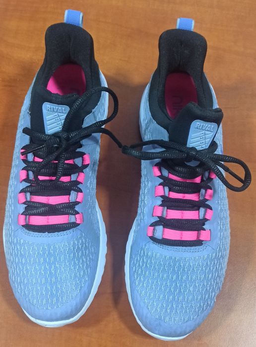 Adidași Nike mărimea 39