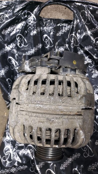 Генератор Mercedes Bosch