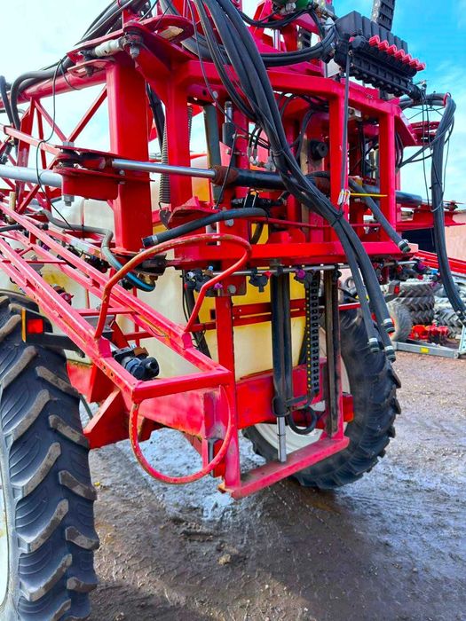 Instalatie erbicidat Met Hardi ScanAgri 4000 cu 28 m an 2017 Rau Kuhn
