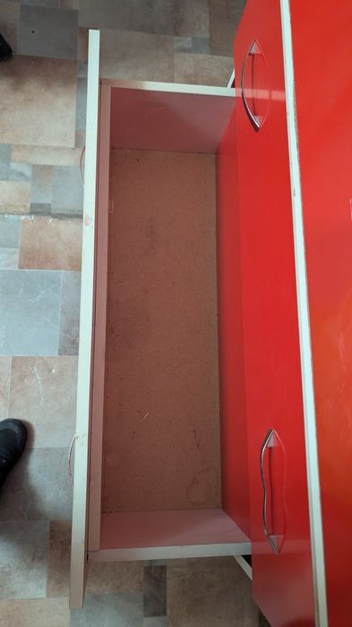 Тумбочка хорошом состояние