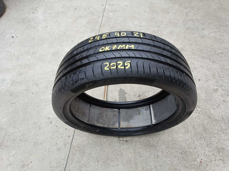 O anvelopa de vara 245 40 21 pirelli p zero pz4 profil 7 mm dot 2025