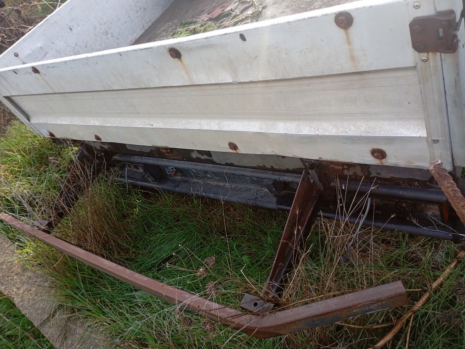 Каросерия и шаси  от Мерцедес Спринтер 3,70 метра дължина