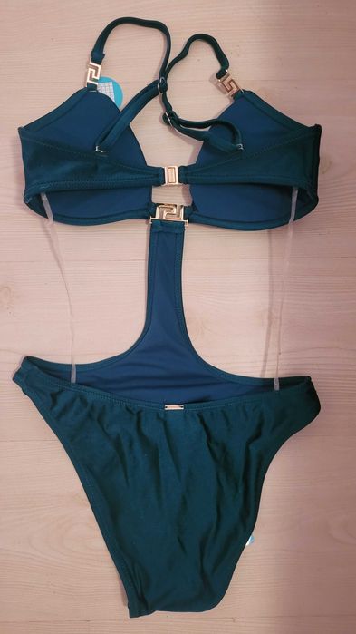 Бански костюми и долнища 10лв s-m размер.