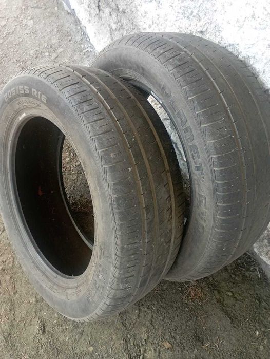 автошины на 16, две штуки