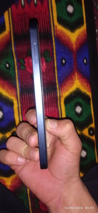 A25 5G sotiladi 9 oy ishlatilgan