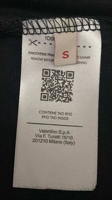 Vand tricou nou de barbati Valentino