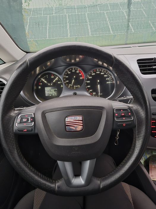 SEAT Leon 2010 — imagine 5