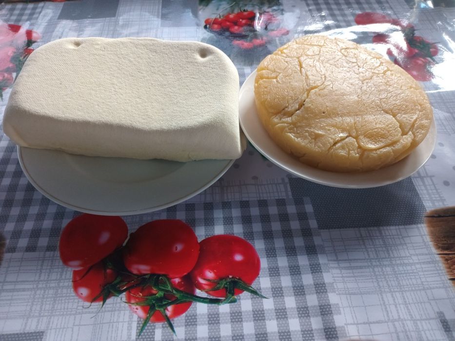 Vând brânză de vacuță
