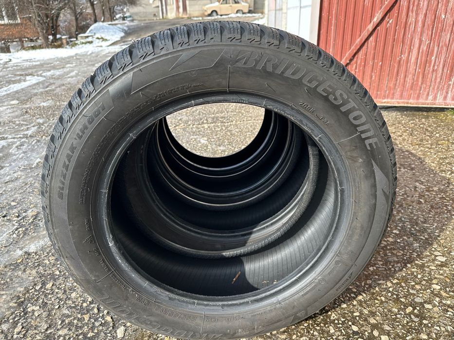 Bridgestone 205/55/16 зимни гуми
