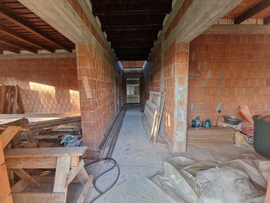 Vand casa la rosu in Sic ideal agropensiune
