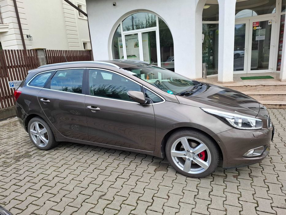 Kia Ceed 2 an 2012 , 1.6 crdi
